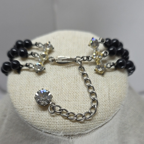 Vintage America Black and Silver Necklace - Picture 2 of 7